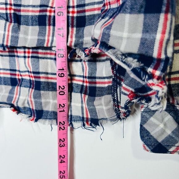 BDG Urban Outfitters Gray Red White Blue Flannel Plaid Crop Oversized Shirt Butt - Picture 8 of 11